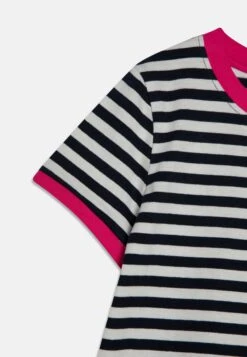 NAME IT Nkfvilea 2 Pack - T-Shirt Print - Dark Sapphire -NAME IT Winkel 367be91ba2d446048b6f8e3ffc2550d9