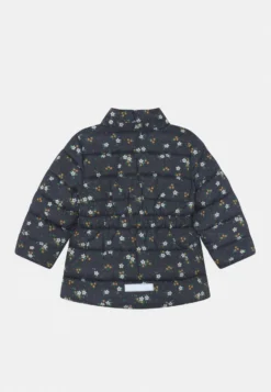 NAME IT Faux Fur Flower Jacket - Winterjas - Dark Sapphire 8 NAME IT Faux Fur Flower Jacket - Winterjas - Dark Sapphire -NAME IT Winkel b44ad9e63abd49bb8711820afd7810b2 scaled