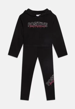 NAME IT Nkfviala Cropped Boxy Set - Hoodie - Black