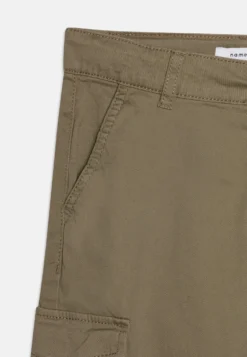 NAME IT Nkfrose Wide - Cargobroek - Deep Lichen Green -NAME IT Winkel df69dc8f733440c9932982072de2d5f5 scaled