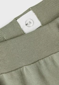 NAME IT Trainingsbroek - Dried Sage -NAME IT Winkel e43a26ece3144cbda05e272ab7996460