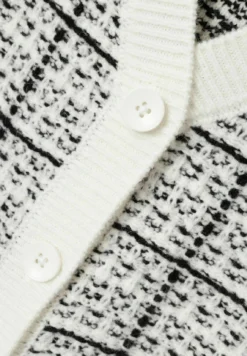 NAME IT Karo V-Ausschnitt - Vest - Jet Stream 5 NAME IT Karo V-Ausschnitt - Vest - Jet Stream -NAME IT Winkel ead7f82683744c739a65fe7b306f9b74 scaled